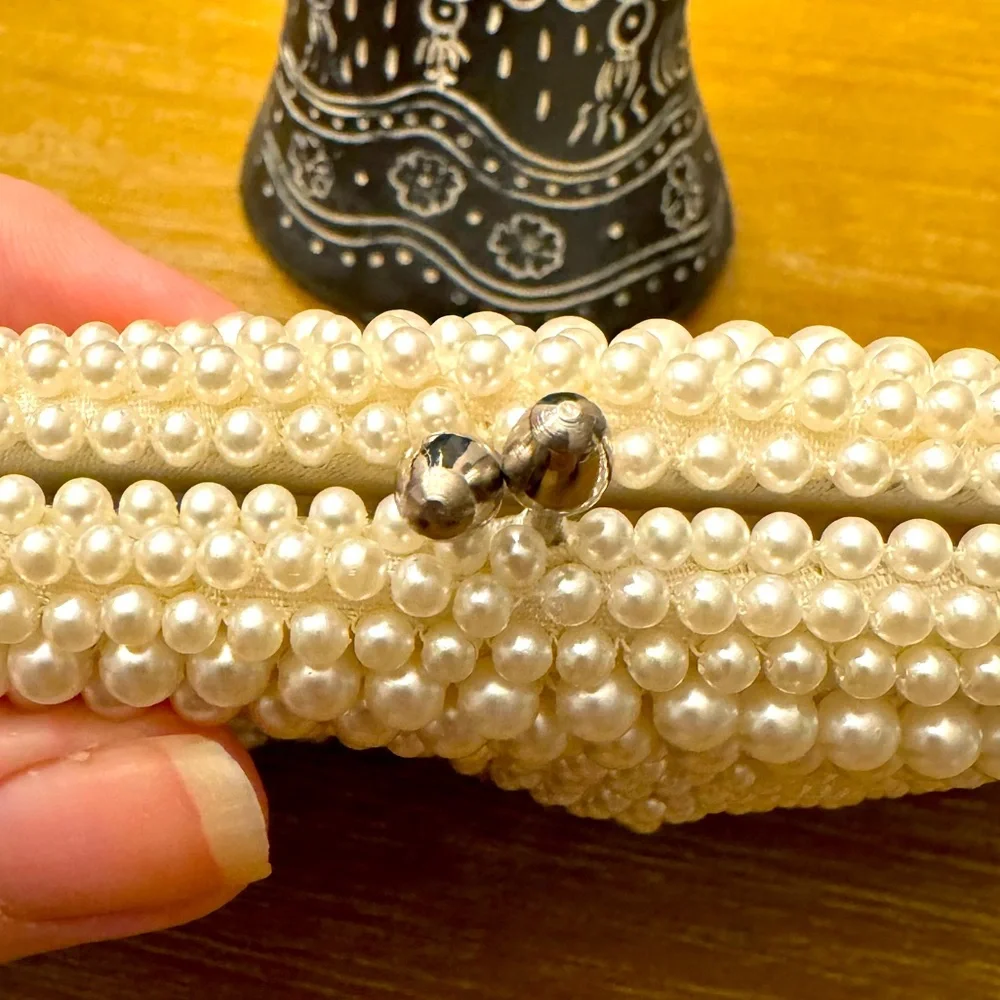 Vintage 1950s/60s Pearl Beaded Kiss Lock Clutch Handbag Made in Japan